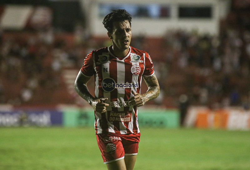 Jean Carlos virou dúvida para o duelo que pode cravar a queda do Timbu à Série C