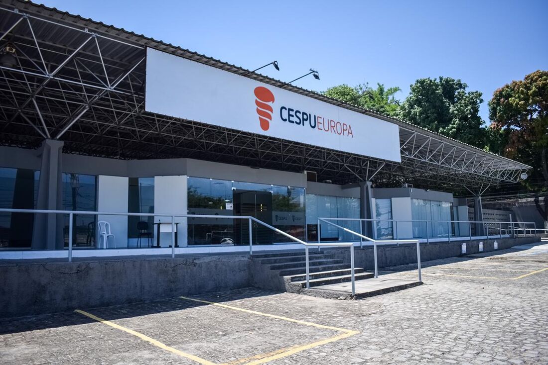 Cooperativa europeia de ensino de Saúde chega a Pernambuco