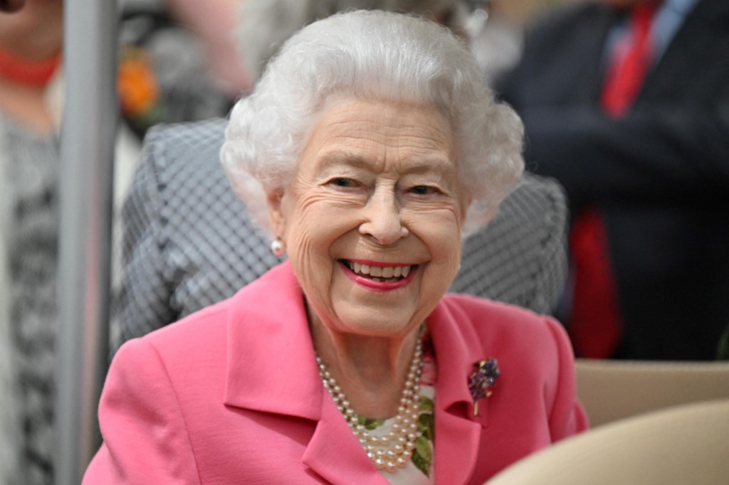 Rainha da Inglaterra, Elizabeth II