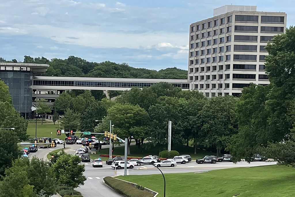 Hospital na cidade de Tulsa, nos Estados Unidos, onde atirador matou três pessoas nesta quarta-feira (1)