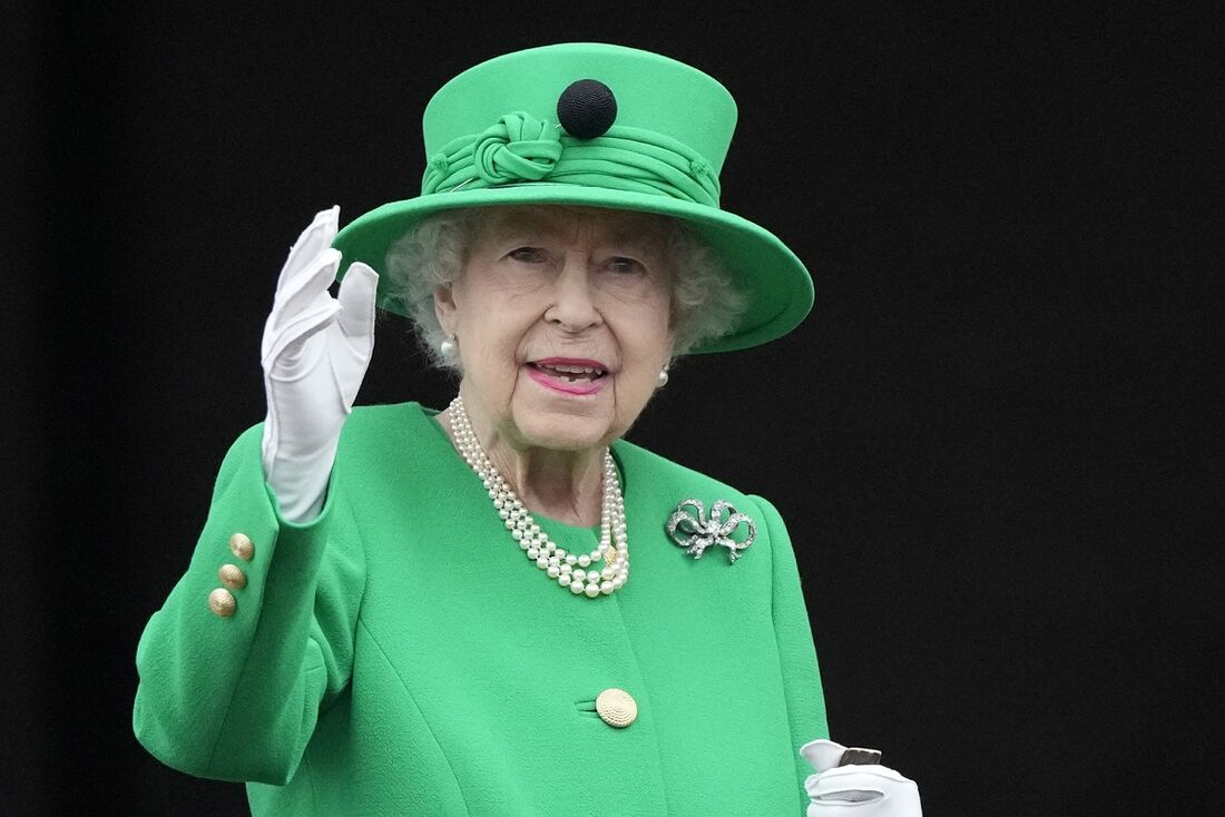 A rainha Elizabeth II fez uma aparição surpresa