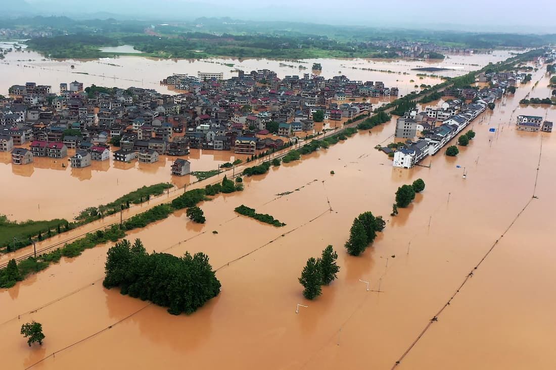 As tempestades inundaram de maneira perigosa os cursos d'água da bacia inferior do rio das Pérolas, área de grande importância econômica por sua produção industrial 