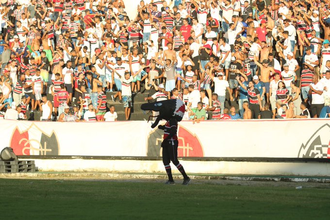 Santa Cruz cede empate ao Fluminense-PI e volta a tropeçar no Arruda, agora  no Nordestão - Esportes DP