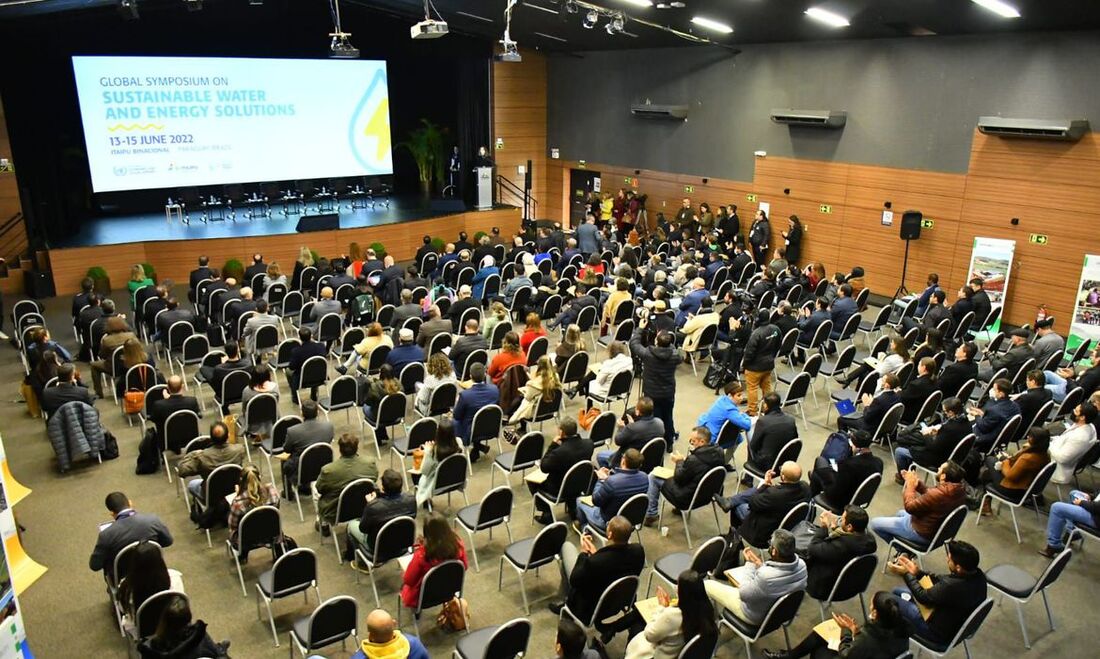 Discursão sobre o hidrogênio verde foi realizada no Simpósio Global sobre Soluções Sustentáveis em Água e Energia, nesta segunda-feira (13)