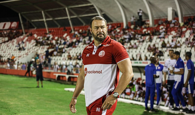 Roberto Fernandes, técnico do Náutico