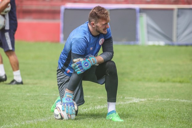 Lucas Perri, goleiro do Náutico