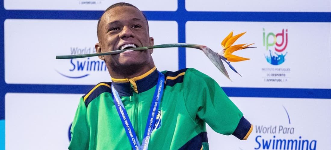 Medalhista de ouro para o Brasil no Mundial de Natação Paralímpica