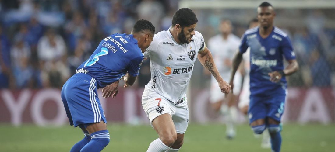 Hulk desperdiçou pênalti que poderia ter dado vantagem ao Galo 