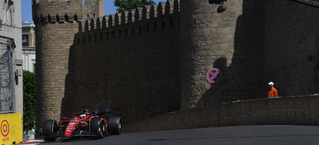 Vice-líder do campeonato, Charles Leclerc foi o mais rápido nos treinos livres.