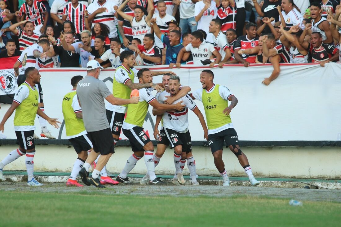 Gol do Santa foi marcado por Hugo Cabral