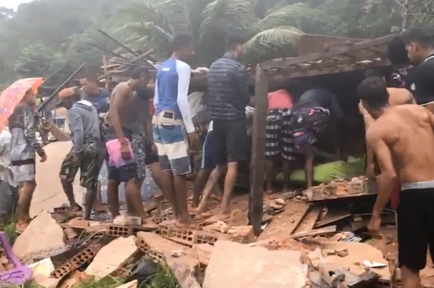 Deslizamento de barreira em Tamandaré deixa feridos