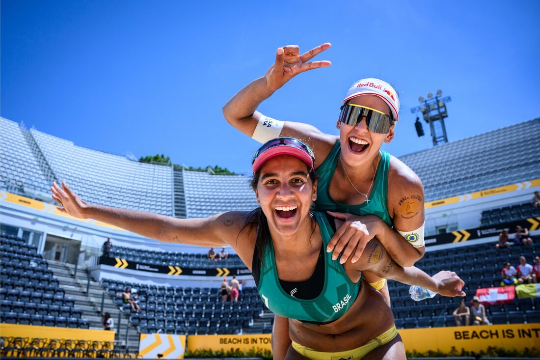 Brasil é campeão mundial de vôlei de praia com Duda e Ana Patrícia