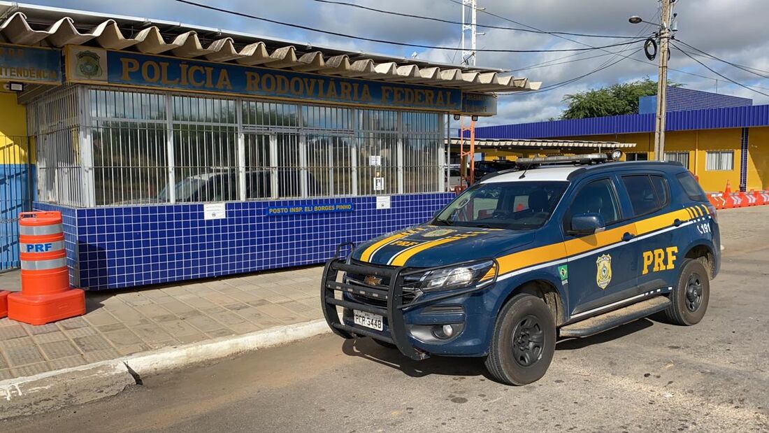 O flagrante foi realizado durante fiscalização no km 405 da rodovia