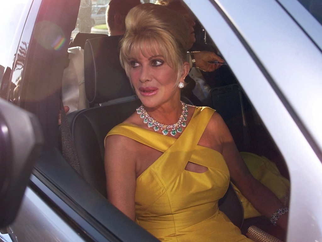 Ivana Trump no Festival de Cinema de Cannes na Riviera Francesa, em maio de 2000