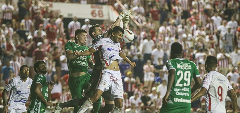 Lance de Náutico x Chapecoense