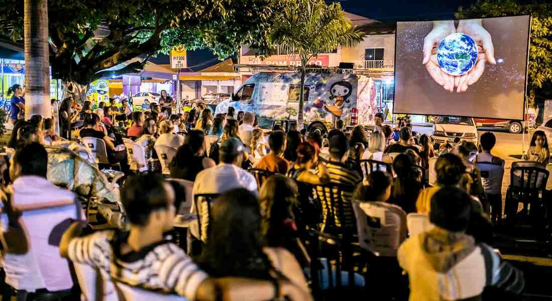 Projeto CineSolar promove sessões gratuitas de cinema