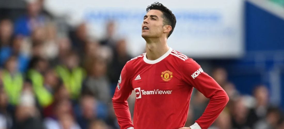 Manchester United anuncia saída de Cristiano Ronaldo