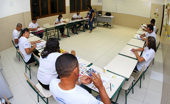 MEC cria programa de apoio a escolas públicas com aulas noturnas