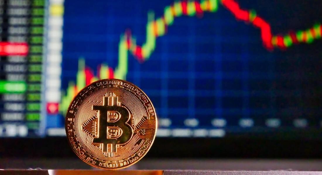 Mercado de criptomoedas tem crescido e aumentado a demanda por qualificação na área 