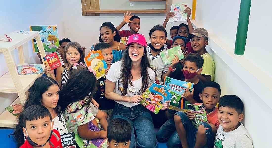 Sophia Abraão inaugurou sala de leitura em Pernambuco 