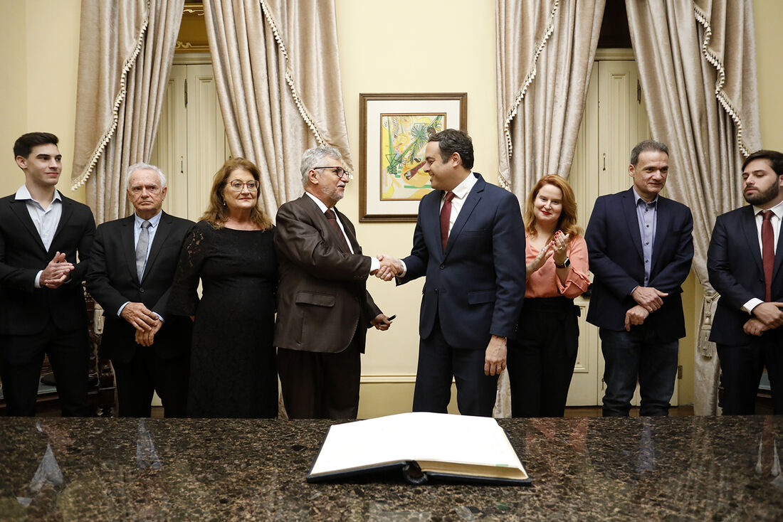 Nos próximos quatro dias, governador Paulo Câmara estará em compromissos institucionais na cidade do Porto, em Portugal