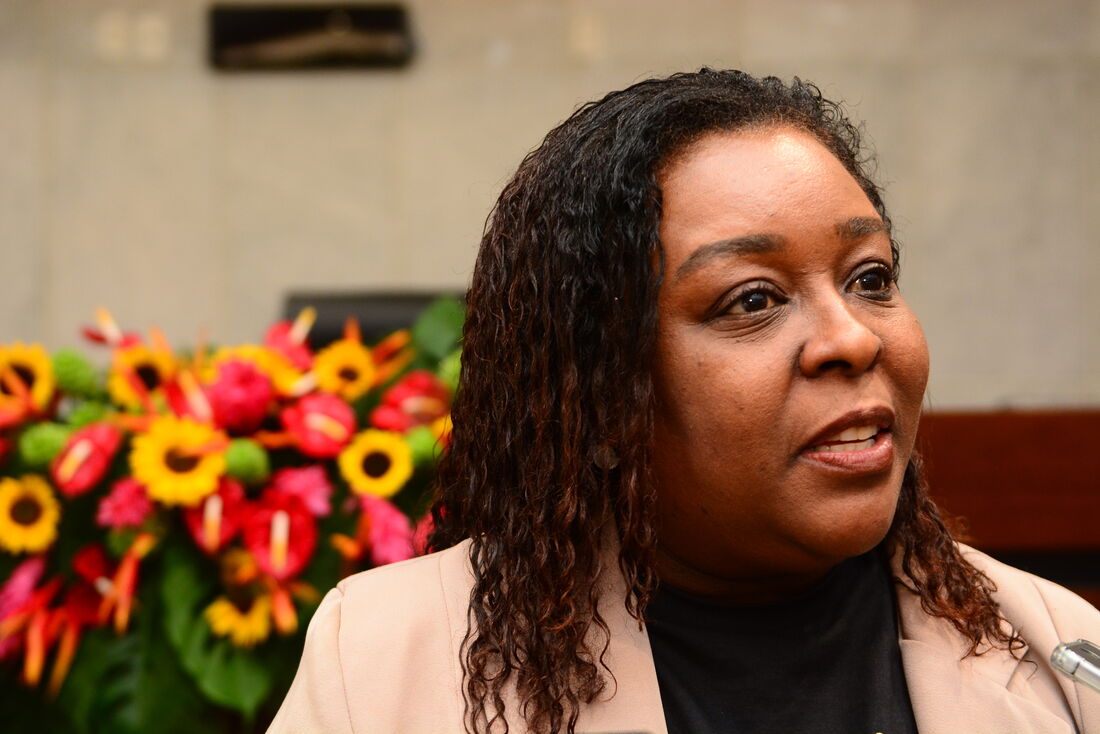 Regina Célia Barbosa