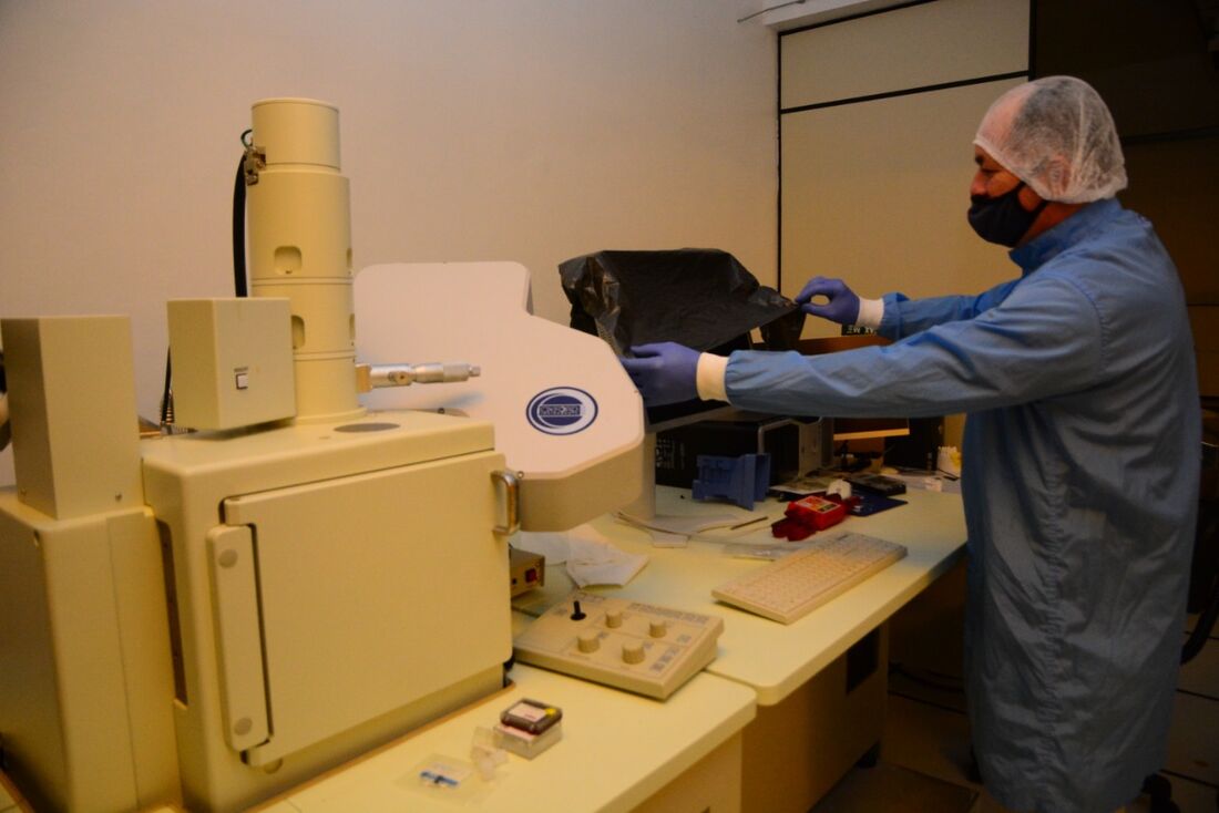 Professor da UFPE relata estragos em laboratório após chuvas