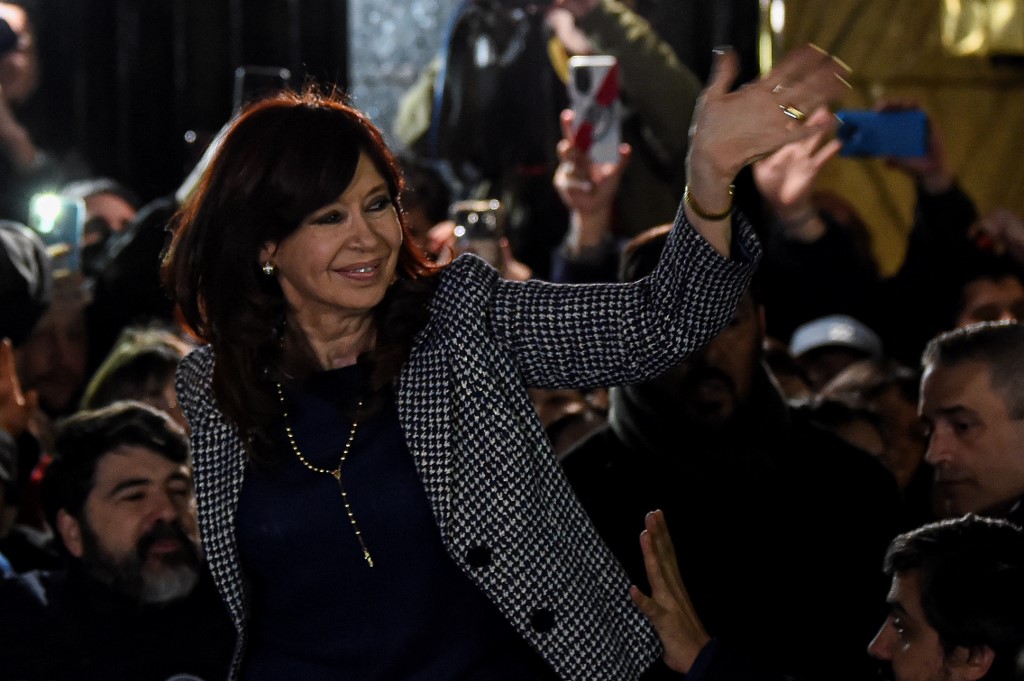 Cristina Kirchner. Para o cientista político Raúl Aragón, da Universidade de La Matanza, ao classificar seu processo como uma "perseguição ao peronismo", Kirchner conseguiu "unir todo o peronismo"