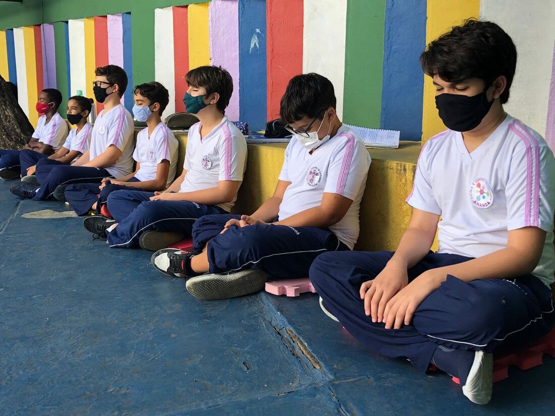 Alunos com meditação na escola melhoram rendimento