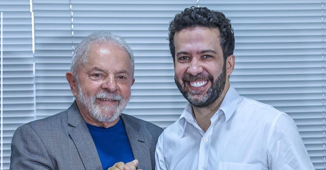 O ex-presidente Luiz Inácio Lula da Silva (PT) e o deputado federal André Janones (Avante-MG) 