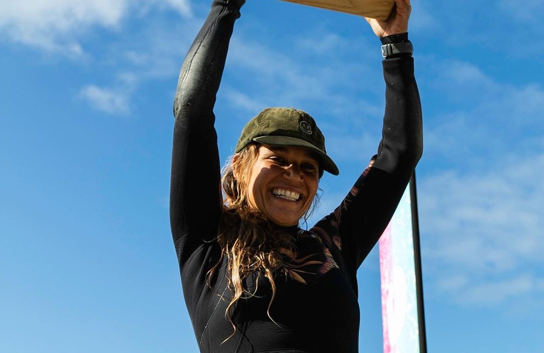 Isabela Sousa é pentacampeã mundial de bodyboard