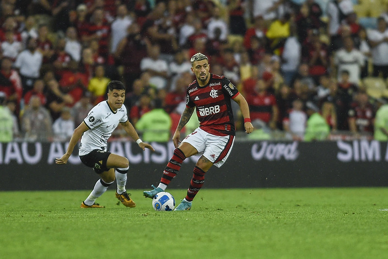 Flamengo e Corinthians empatam 1º jogo da semifinal da Copa do