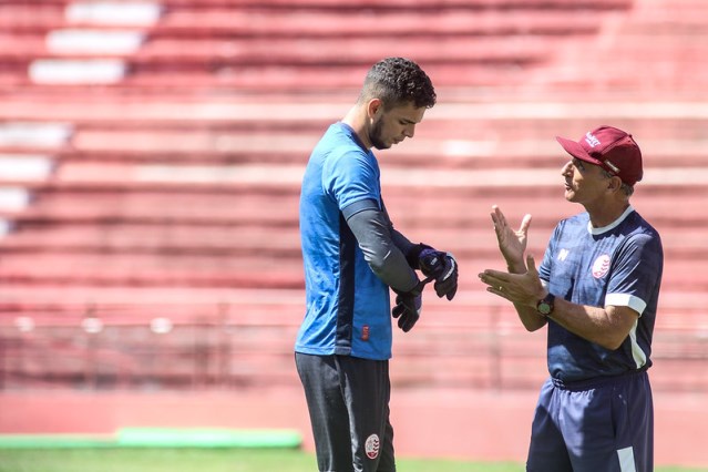 Bruno, goleiro do Náutico