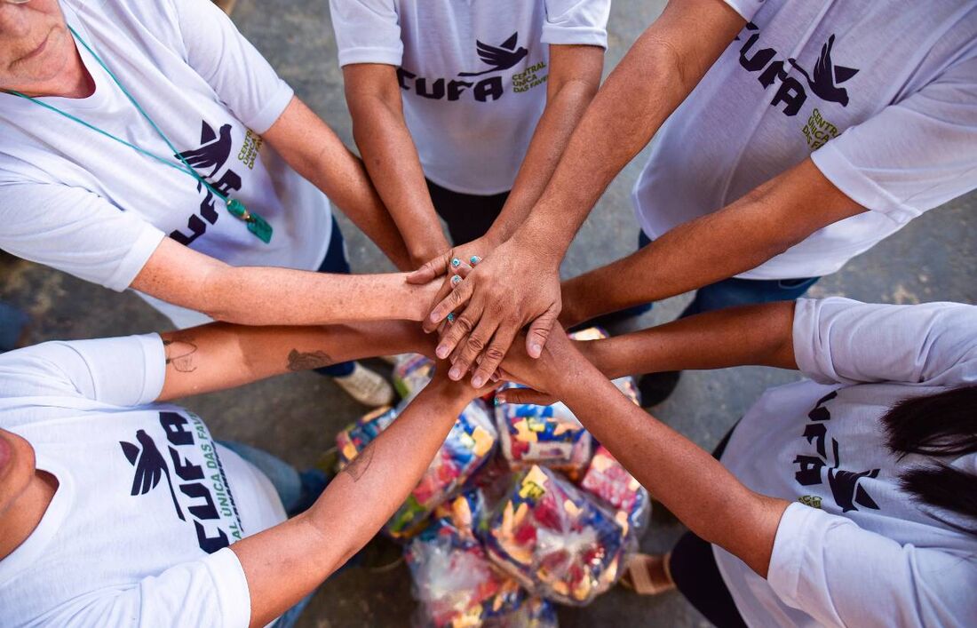 Solidariedade requer a união de pessoas em prol do bem comum