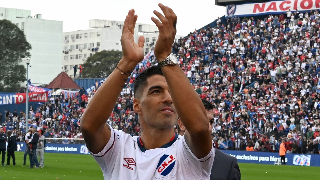 Luís Suárez foi apresentado à torcida do Nacional