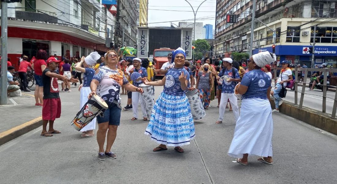 Movimento  "Mulheres Juntas pelo Brasil" no bairro da Boa Vista