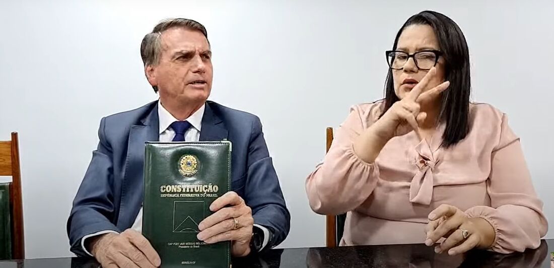 Jair Bolsonaro em live realizada na quinta-feira (11/08)