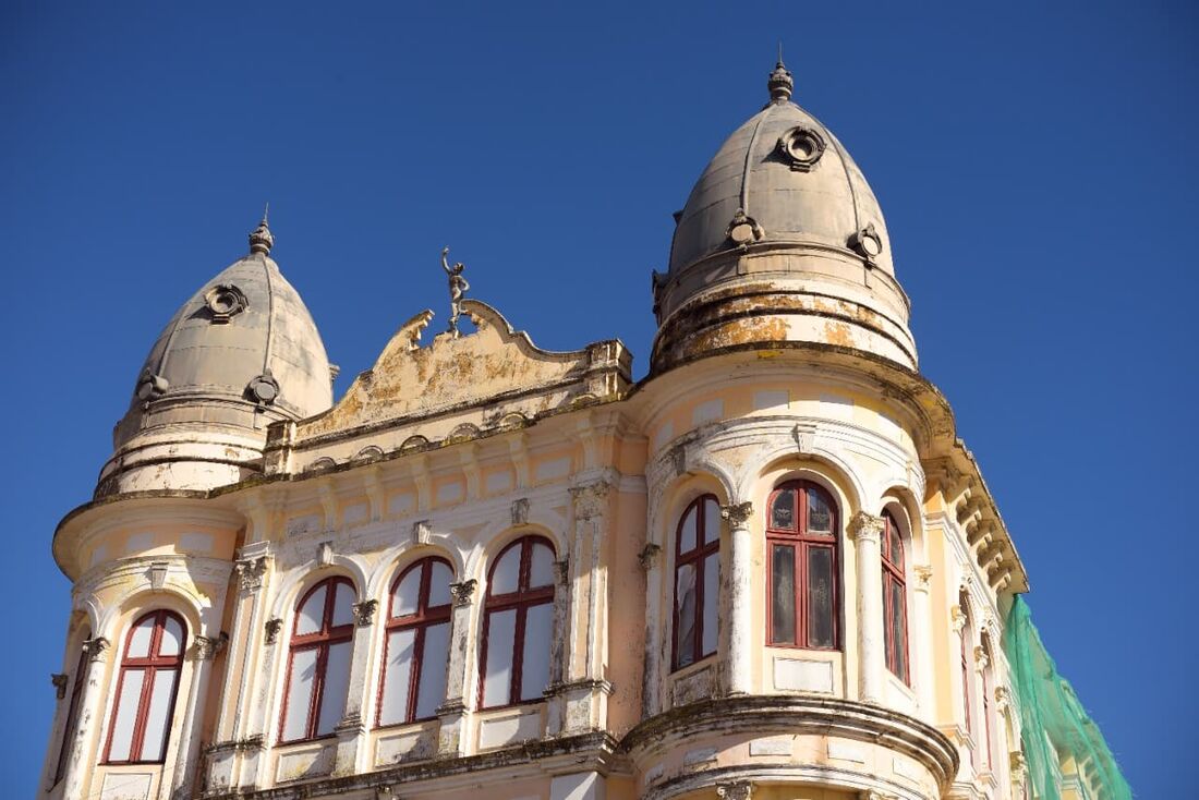 Palácio do Comércio, sede da Associação Comercial de Pernambuco 