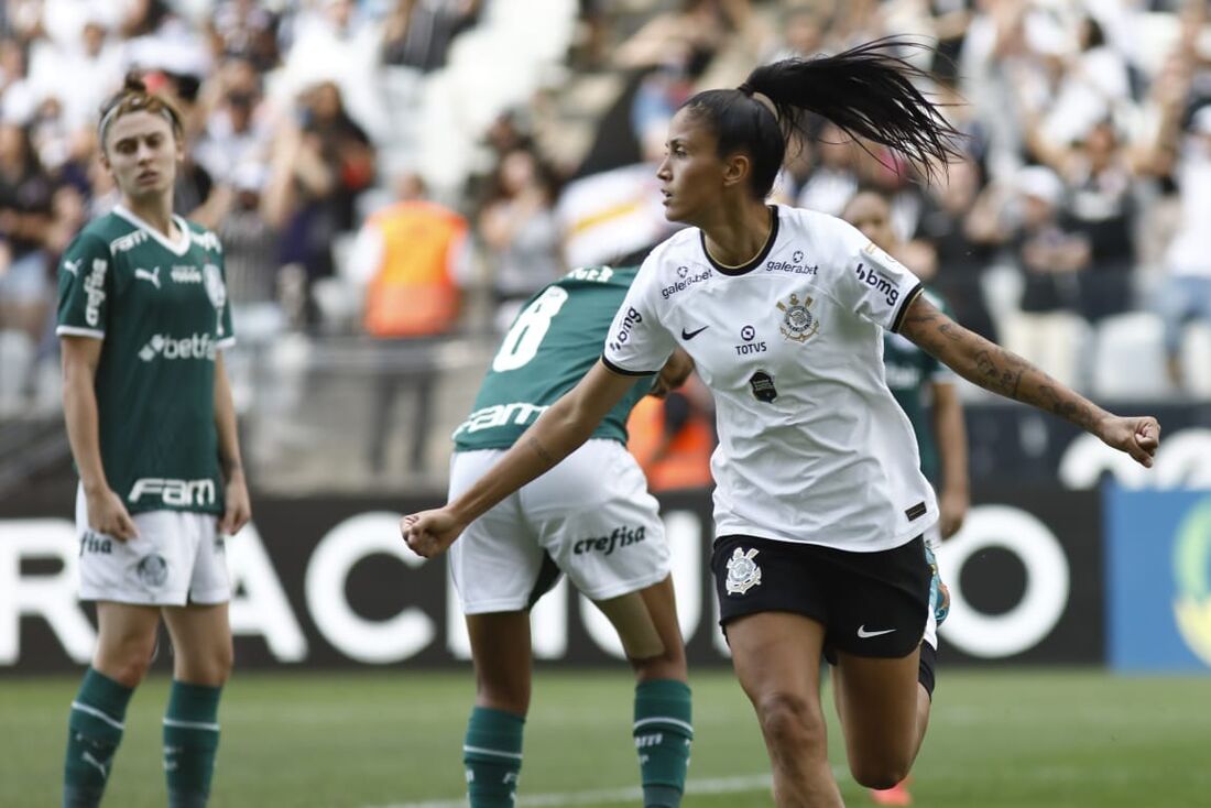 Futebol feminino: Mariza marca e Corinthians sai na frente na semi do  Paulista