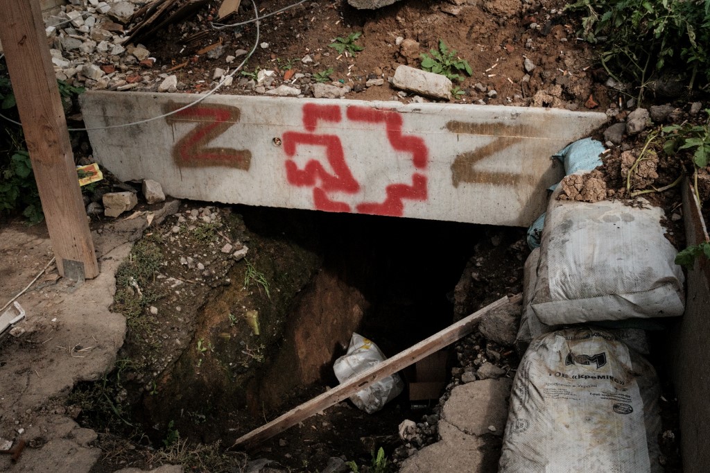 Local onde está localizada a suposta vala comum é uma fazenda industrial, que fica perto da cidade de Kozacha Lopan