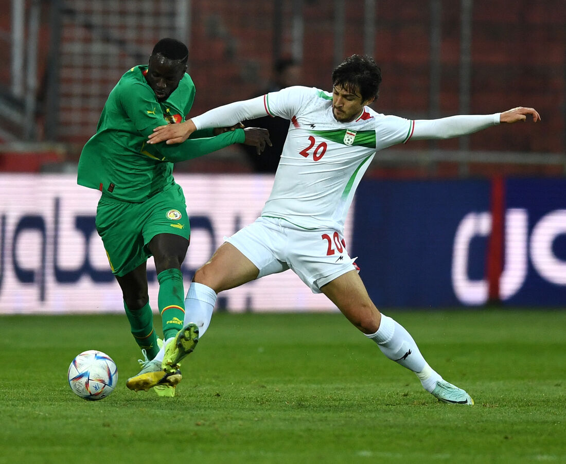 Atacante Sardar Azmoun, astro da seleção iraniana e jogador do Bayer Leverkusen