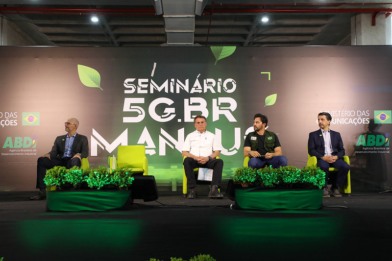 Bolsonaro em evento sobre impactos da tecnologia 5G em manaus