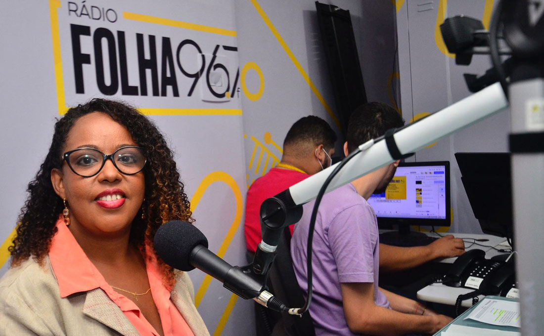 Alice Gabino na sabatina da Rádio Folha