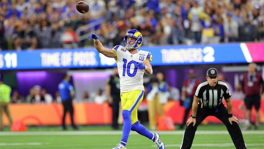 Preços baixos em Futebol Americano Los Angeles Rams Fotos Esportivas  antigas