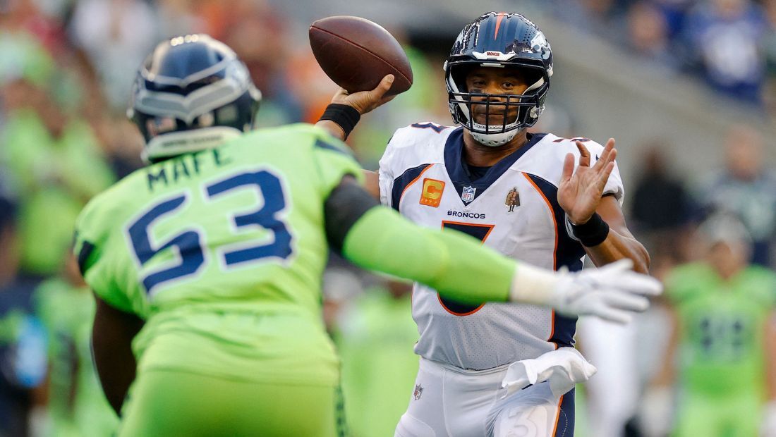 Russell Wilson voltou a Seattle vestindo as cores do Broncos