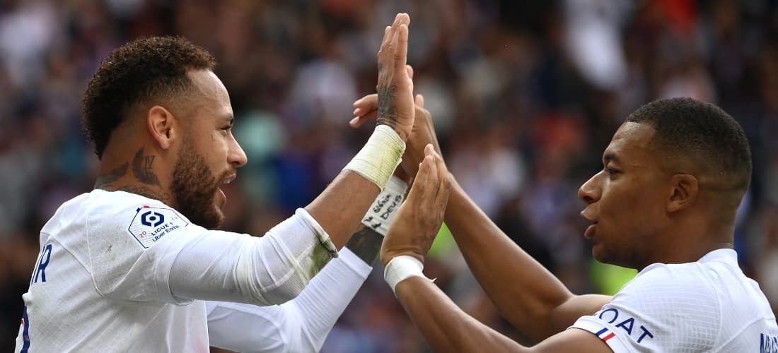 Neymar e Mbappé são os destaques do PSG nesta temporada 