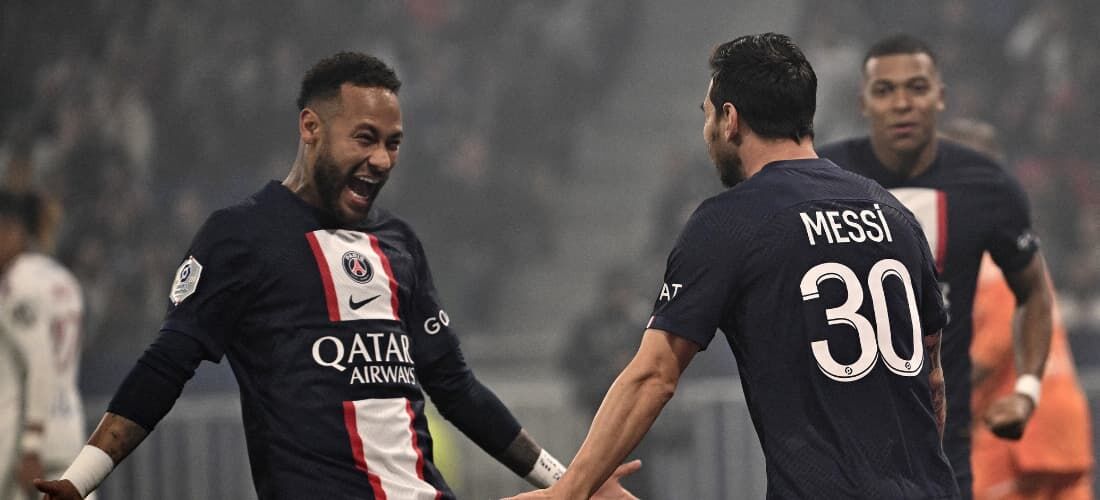 Messi e Neymar participaram do gol da vitória do PSG