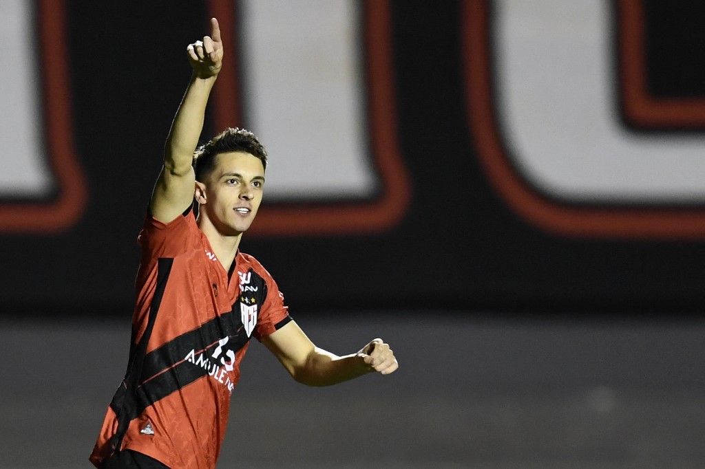 Atlético-GO abriu vantagem contra o São Paulo na ida da semifinal da Sul-Americana