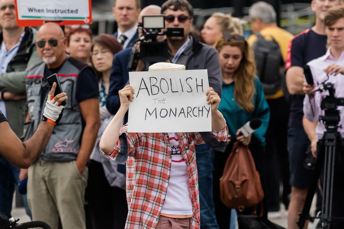 Protestos contra a monarquia no Reino Unido