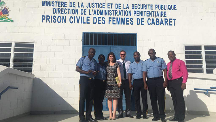 Unidade penitenciária feminina na cidade de Cabaret, no Haiti